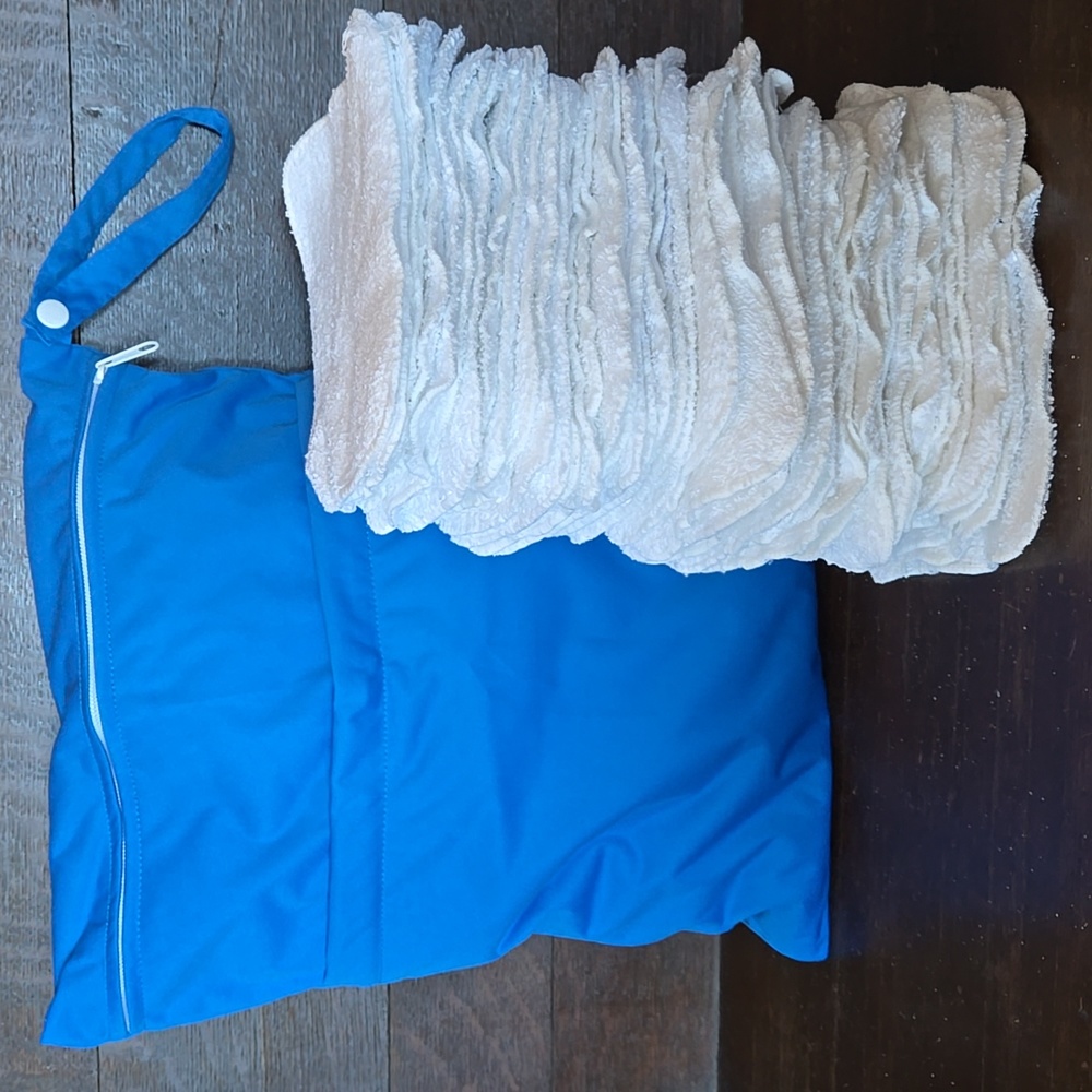 NEW! 50 Reusable Cotton Terry Wipes / face cloth kit with handy sac…